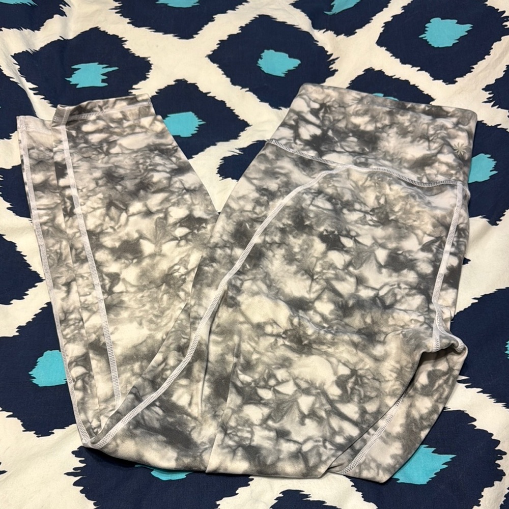 Athleta Gray & White Tie-Dye Leggings